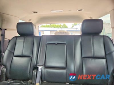 Zdjęcie 10 z 13 samochodu: 2011 CHEVROLET TAHOE K1500 LT VIN:1GNSKBE05BR255417 - miniatura