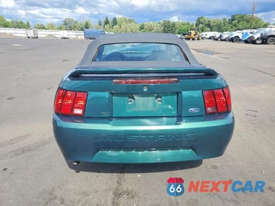 Zdjęcie 6 z 12 samochodu: 2000 FORD MUSTANG VIN:1FAFP4447YF288771 - miniatura