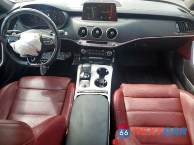 Zdjęcie 8 z 13 samochodu: 2018 KIA STINGER GT2 VIN:KNAE55LC8J6022186 - miniatura