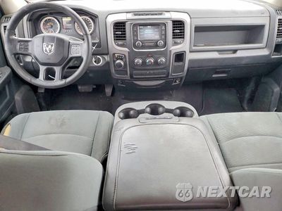 Zdjęcie 8 z 12 samochodu: 2017 RAM 1500 ST VIN:1C6RR6FGXHS536031 - miniatura