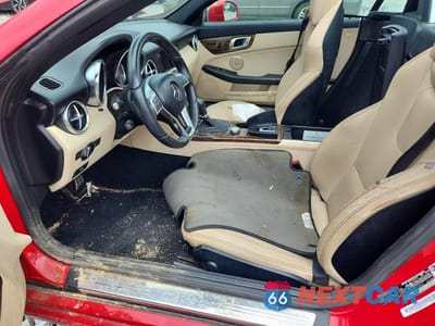 Zdjęcie 7 z 12 samochodu: 2015 MERCEDES-BENZ SLK 250 VIN:WDDPK4HA6FF104601 - miniatura