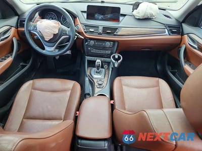 Zdjęcie 8 z 13 samochodu: 2015 BMW X1 SDRIVE28I VIN:WBAVM1C55FV318485 - miniatura