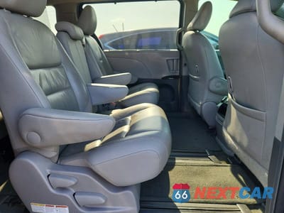 Zdjęcie 11 z 13 samochodu: 2017 TOYOTA SIENNA XLE 8-PASSENGER VIN:5TDYZ3DCXHS838611 - miniatura