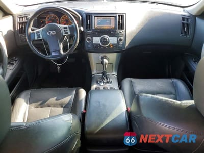 Zdjęcie 8 z 13 samochodu: 2006 INFINITI FX35 BASE VIN:JNRAS08W96X201239 - miniatura