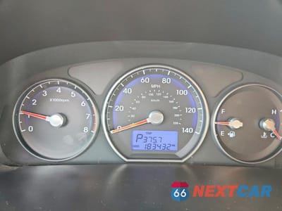 Zdjęcie 9 z 13 samochodu: 2011 HYUNDAI SANTA FE GLS VIN:5XYZGDAB5BG079897 - miniatura
