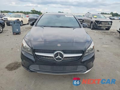 Piąte zdjęcie samochodu w środku: 2018 MERCEDES-BENZ CLA 250 VIN:WDDSJ4EBXJN592718 - miniatura