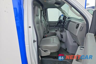 Piąte zdjęcie samochodu w środku: 2024 FORD ECONOLINE E350 SUPER DUTY CUTAWAY VAN VIN:1FDWE3FN5RDD00733 - miniatura