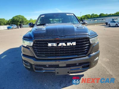Piąte zdjęcie samochodu w środku: 2026 RAM 1500 LARAMIE VIN:1C6SRFJP9TN376949 - miniatura