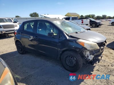 Czwarte zdjęcie samochodu z boku: 2013 TOYOTA YARIS 5-DOOR LE VIN:JTDKTUD37DD559622 - miniatura