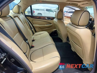 Zdjęcie 10 z 12 samochodu: 2009 JAGUAR XJ8 L VIN:SAJWA79B69SH30506 - miniatura
