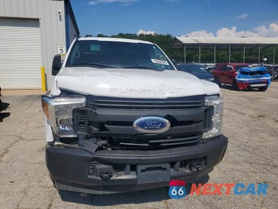 Piąte zdjęcie samochodu w środku: 2017 FORD F250 SUPER DUTY VIN:1FDBF2A67HED46028 - miniatura