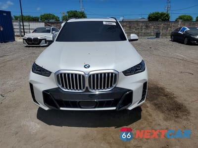 Piąte zdjęcie samochodu w środku: 2026 BMW X5 XDRIVE4 VIN:5UX23EU04T9343559 - miniatura