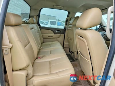 Zdjęcie 10 z 13 samochodu: 2010 GMC SIERRA C1500 SLT VIN:3GTRCWE06AG287058 - miniatura