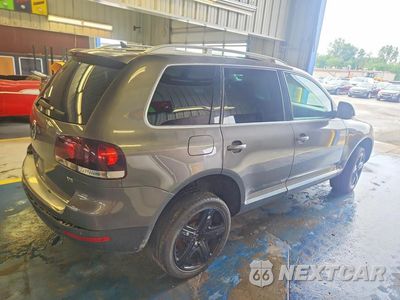 Trzecie zdjęcie samochodu z tyłu: 2008 VOLKSWAGEN TOUAREG 2 V8 VIN:WVGCB77L08D003352 - miniatura