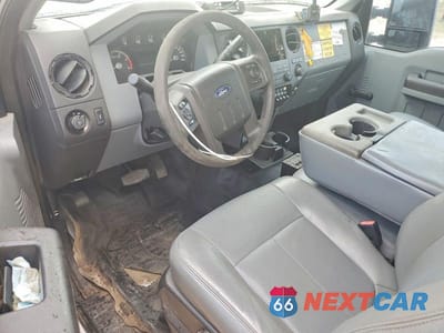 Zdjęcie 8 z 12 samochodu: 2015 FORD F550 SUPER DUTY VIN:1FDUF5GT6FED59020 - miniatura