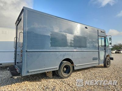 Trzecie zdjęcie samochodu z tyłu: 2020 FREIGHTLINER MT45 CHASSIS DELIVERY TRUCK VIN:4UZAC2EAXLCMH7988 - miniatura
