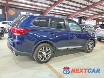 Trzecie zdjęcie samochodu z tyłu: 2018 MITSUBISHI OUTLANDER SE VIN:JA4AZ3A37JZ061597 - miniatura