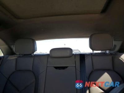 Zdjęcie 10 z 14 samochodu: 2018 PORSCHE MACAN S VIN:WP1AB2A53JLB30860 - miniatura