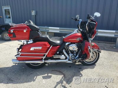 2013 HARLEY-DAVIDSON FLHTCU ULTRA CLASSIC ELECTRA GLIDE 1HD1FCM10DB661267 - główne zdjęcie licytacji z USA - miniatura