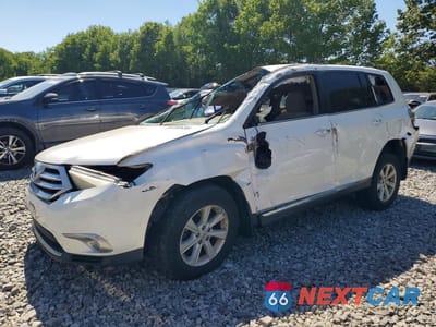 2012 TOYOTA HIGHLANDER BASE 5TDBK3EH1CS136156 - główne zdjęcie licytacji z USA - miniatura
