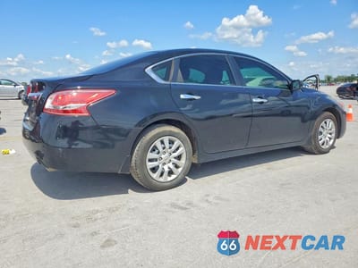 Trzecie zdjęcie samochodu z tyłu: 2013 NISSAN ALTIMA 2.5 VIN:1N4AL3AP3DC137159 - miniatura