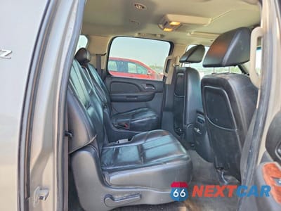 Zdjęcie 11 z 13 samochodu: 2007 CHEVROLET SUBURBAN K1500 VIN:3GNFK163X7G188969 - miniatura