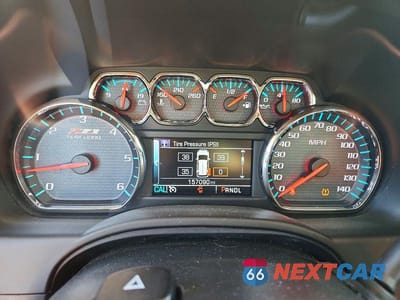 Zdjęcie 9 z 13 samochodu: 2018 CHEVROLET SUBURBAN K1500 LT VIN:1GNSKHKC2JR296149 - miniatura