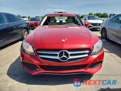 Piąte zdjęcie samochodu w środku: 2017 MERCEDES-BENZ C 300 VIN:55SWF4JB6HU228788 - miniatura