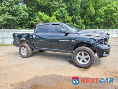 Czwarte zdjęcie samochodu z boku: 2012 DODGE RAM 1500 SPORT VIN:1C6RD7MT5CS192993 - miniatura