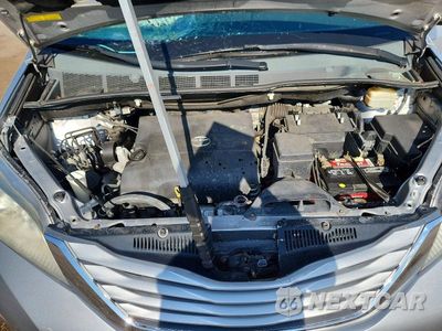 Zdjęcie 12 z 13 samochodu: 2016 TOYOTA SIENNA LE VIN:5TDKK3DC7GS700310 - miniatura