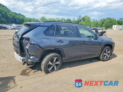 Trzecie zdjęcie samochodu z tyłu: 2024 TOYOTA RAV4 PRIME SE VIN:JTMAB3FV2RD183698 - miniatura