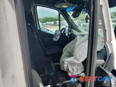 Zdjęcie 11 z 13 samochodu: 2022 MERCEDES-BENZ SPRINTER 2500 VIN:W1Y4DBHY7NT096478 - miniatura