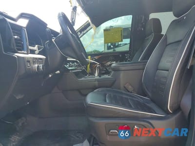 Zdjęcie 7 z 13 samochodu: 2024 GMC SIERRA K2500 AT4X VIN:1GT49ZEY7RF329024 - miniatura