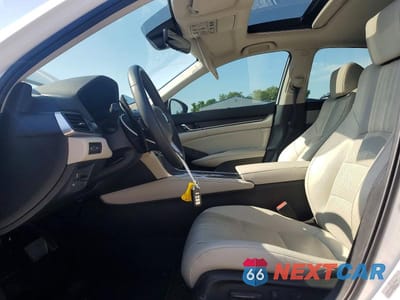 Zdjęcie 7 z 12 samochodu: 2019 HONDA ACCORD TOURING VIN:1HGCV2F91KA017579 - miniatura