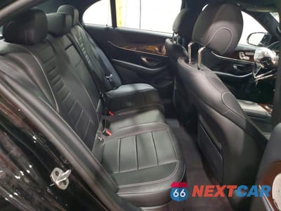 Zdjęcie 10 z 12 samochodu: 2021 MERCEDES-BENZ E 450 4MATIC VIN:W1KZF5KBXMA998035 - miniatura