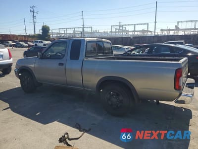 Drugie zdjęcie samochodu z przodu: 2000 NISSAN FRONTIER KING CAB XE VIN:1N6DD26S7YC320269 - miniatura