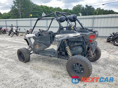 Trzecie zdjęcie samochodu z tyłu: 2015 POLARIS RZR UTILITY VEHICLE VIN:3NSVDE993FF374040 - miniatura