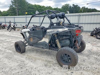 Trzecie zdjęcie samochodu z tyłu: 2015 POLARIS RZR UTILITY VEHICLE VIN:3NSVDE993FF374040 - miniatura