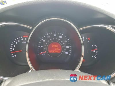 Zdjęcie 9 z 12 samochodu: 2011 KIA OPTIMA LX VIN:KNAGM4A79B5086756 - miniatura