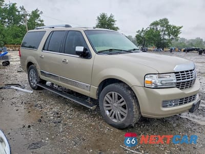 Czwarte zdjęcie samochodu z boku: 2008 LINCOLN NAVIGATOR L VIN:5LMFL28518LJ13214 - miniatura