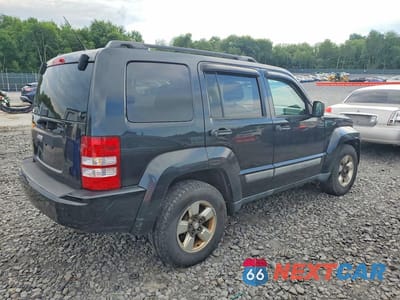 Trzecie zdjęcie samochodu z tyłu: 2011 JEEP LIBERTY SPORT VIN:1J4PN2GK3BW529780 - miniatura
