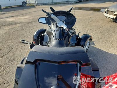 Zdjęcie 6 z 9 samochodu: 2016 CAN-AM SPYDER ROADSTER RT VIN:2BXNBDD29GV003859 - miniatura