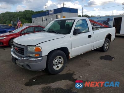 2004 GMC NEW SIERRA C1500 1GTEC14X44Z284924 - główne zdjęcie licytacji z USA - miniatura