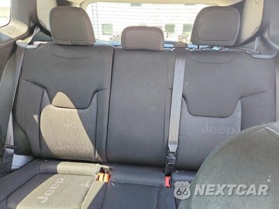 Zdjęcie 10 z 13 samochodu: 2015 JEEP RENEGADE LATITUDE VIN:ZACCJABT5FPB31239 - miniatura