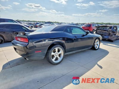 Trzecie zdjęcie samochodu z tyłu: 2013 DODGE CHALLENGER SXT VIN:2C3CDYAG3DH530402 - miniatura