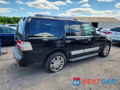 Trzecie zdjęcie samochodu z tyłu: 2007 LINCOLN NAVIGATOR VIN:5LMFU28527LJ10978 - miniatura