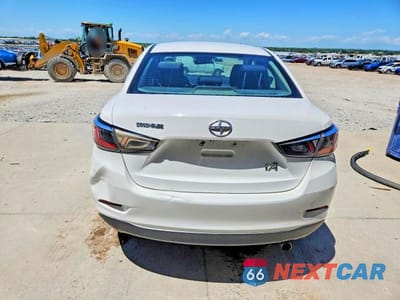 Zdjęcie 6 z 12 samochodu: 2016 SCION IA BASE VIN:3MYDLBZV8GY110461 - miniatura