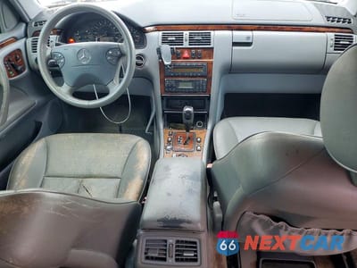 Zdjęcie 8 z 12 samochodu: 2002 MERCEDES-BENZ E 430 VIN:WDBJF70J52B414272 - miniatura