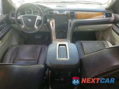Zdjęcie 8 z 13 samochodu: 2013 CADILLAC ESCALADE ESV PLATINUM VIN:1GYS3KEF5DR225406 - miniatura