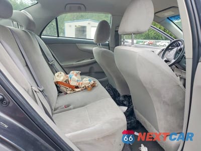 Zdjęcie 10 z 12 samochodu: 2009 TOYOTA COROLLA LE VIN:JTDBL40E09J010165 - miniatura